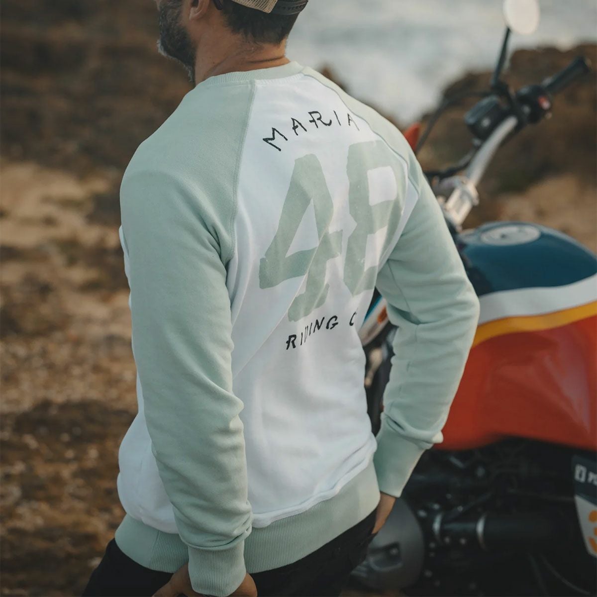 Maria Riding Company｜ドリフター サマー スウェットシャツ｜ミント×ホワイト｜モデル着用