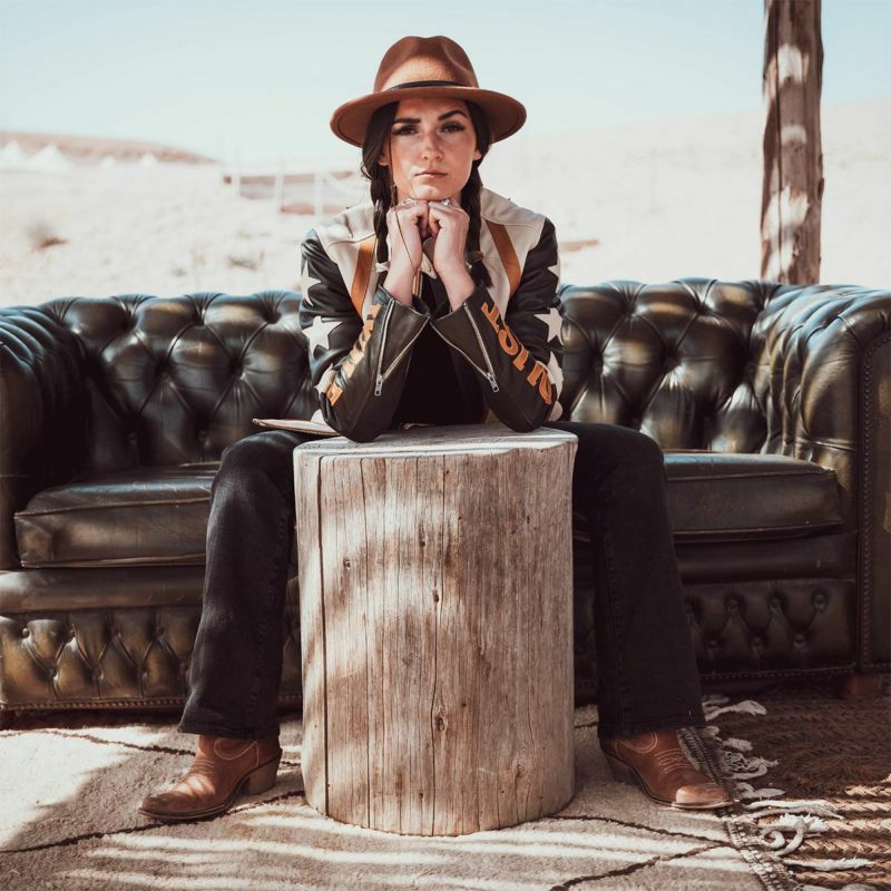 WILDUST｜スター ＆ ストライプ レザー ジャケット｜レザー｜カーキ｜モデル着用