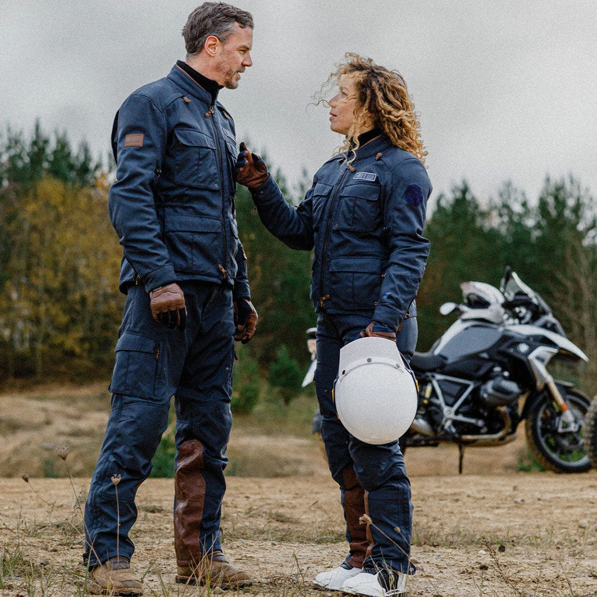 North of Berlin｜ドライゾーン パンツ｜その他パンツ｜ネイビー｜モデル着用