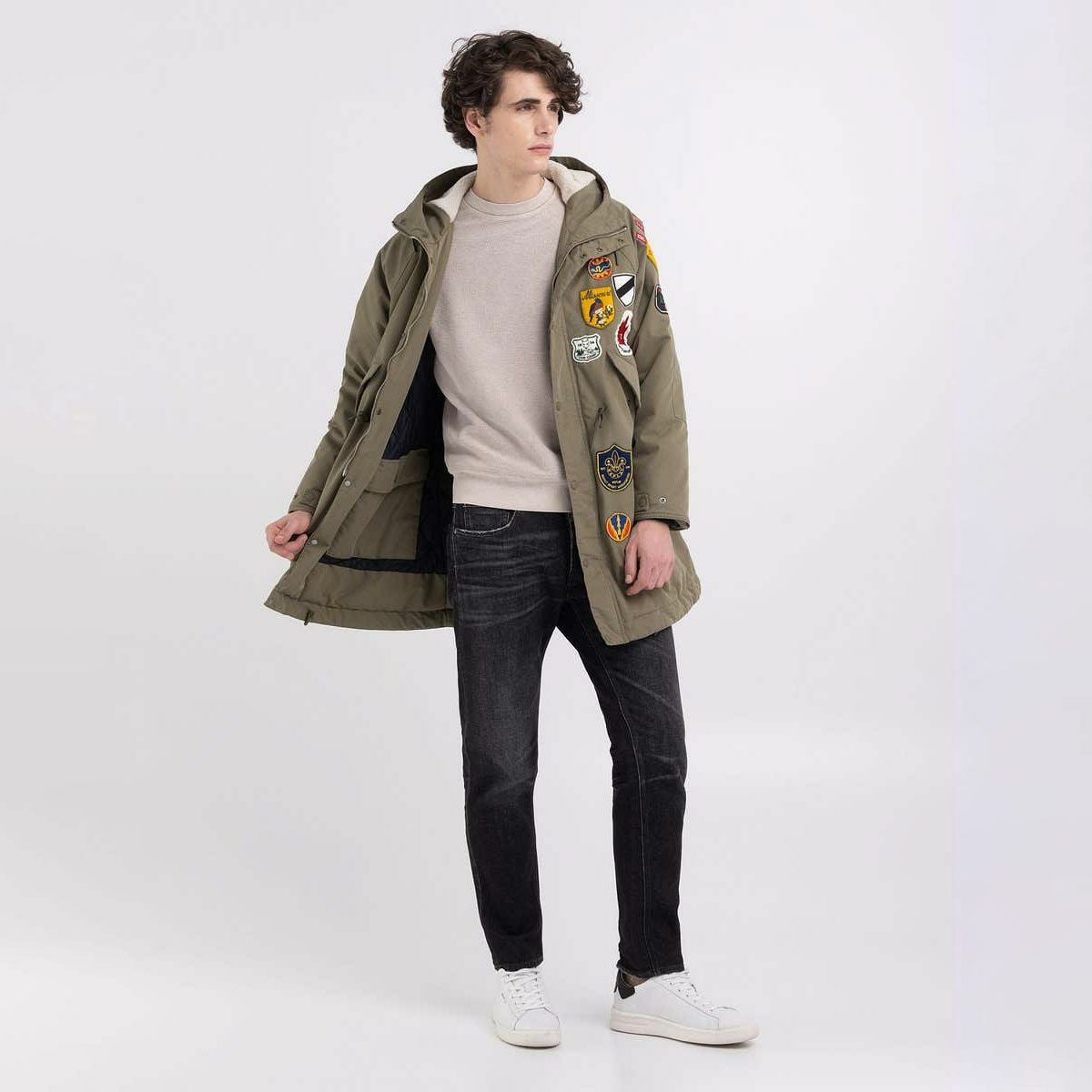 Replay｜フーディ パッチコート｜ファブリック｜アーミーグリーン｜モデル着用