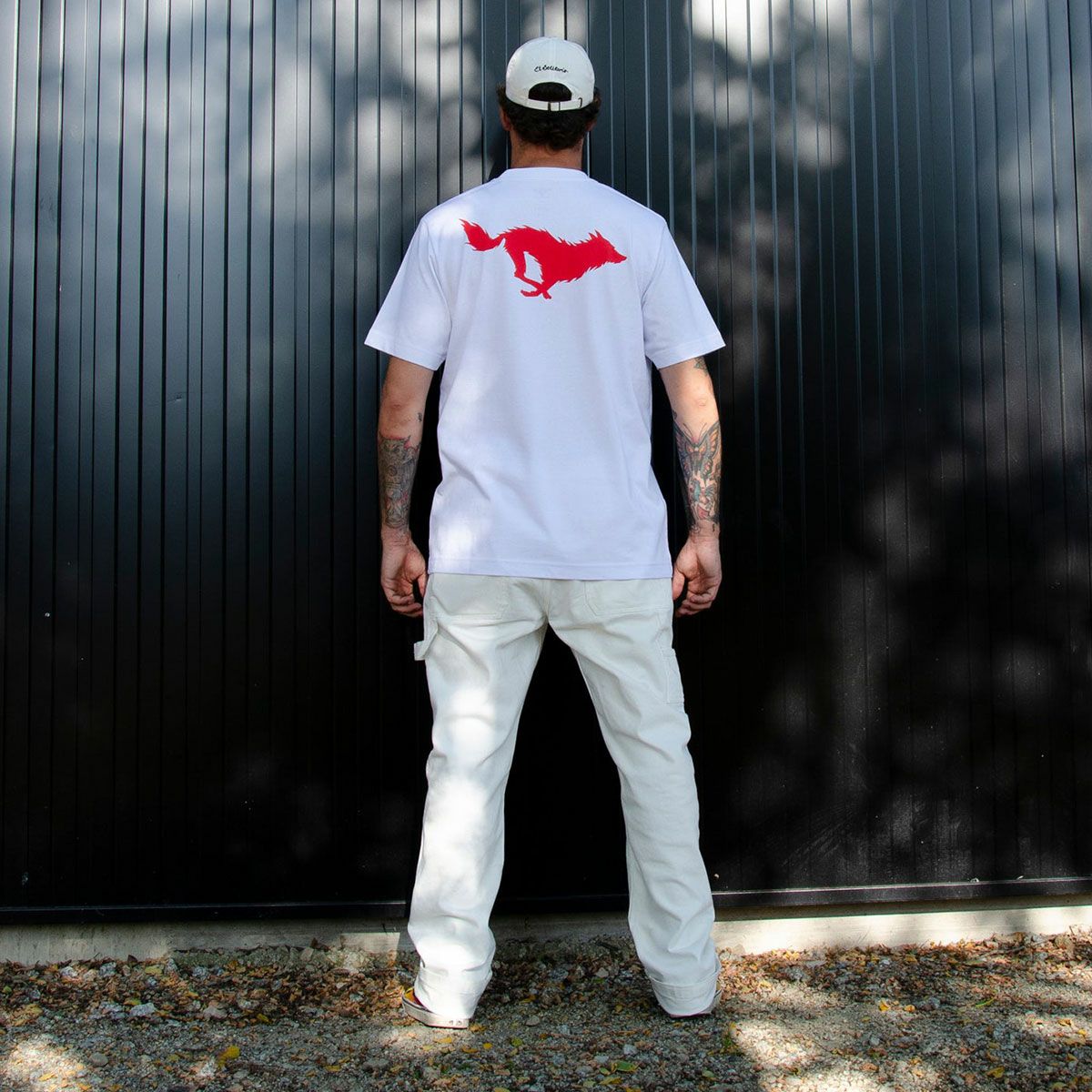 El Solitario｜センス Tシャツ｜ホワイト｜モデル着用