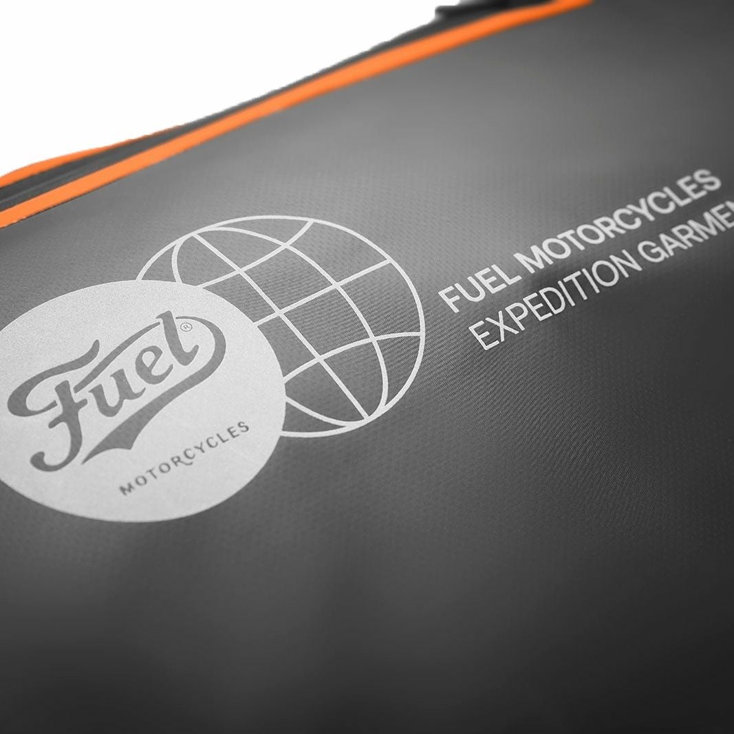 Fuel Motorcycles｜エクスペディション バックパック｜ブラック×オレンジ