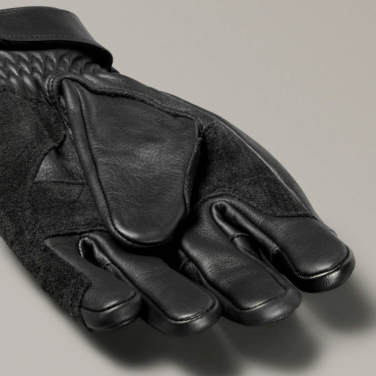 BELSTAFF｜クリンチ グローブ｜3シーズン｜ブラック