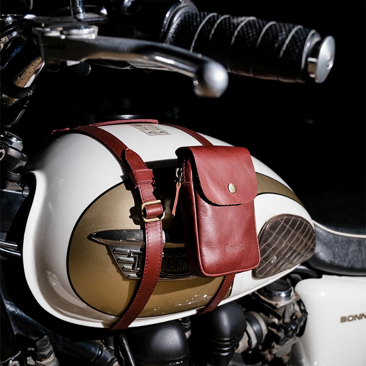 Trip Machine｜ユーティリティ ポーチ｜その他バッグ｜チェリーレッド｜使用イメージ