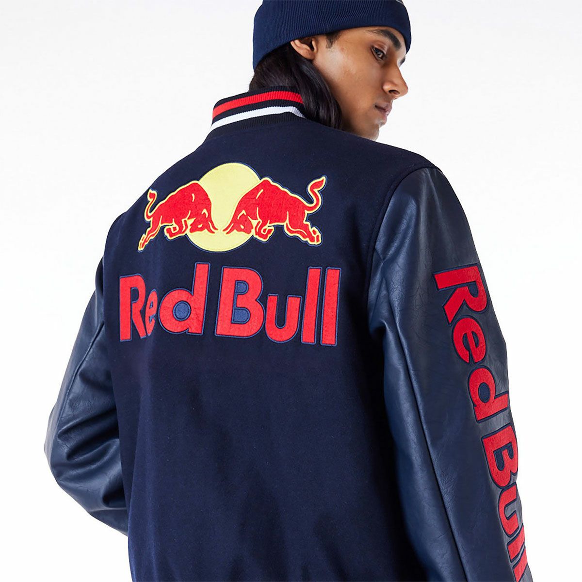 レッドブル Sim レーシング NewEra バーシティージャケット