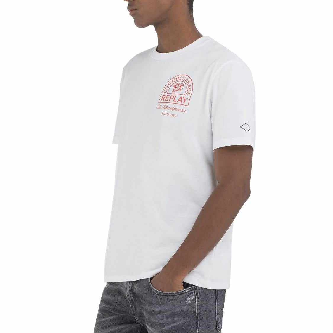 Replay｜カスタムガレージ タイガー プリント Ｔシャツ｜ナチュラルホワイト｜モデル着用