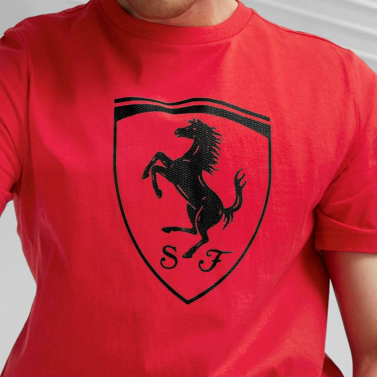 フェラーリ RACE TONAL ビッグ シールド Tシャツ | モトーリモーダ公式