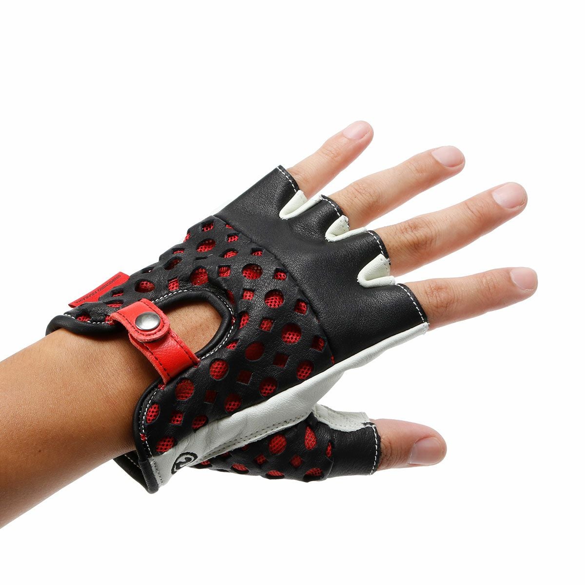 SHINICHIRO ARAKAWA｜グローブ D+MM ST｜ハーフ｜ブラック×レッド×アイボリー｜モデル着用