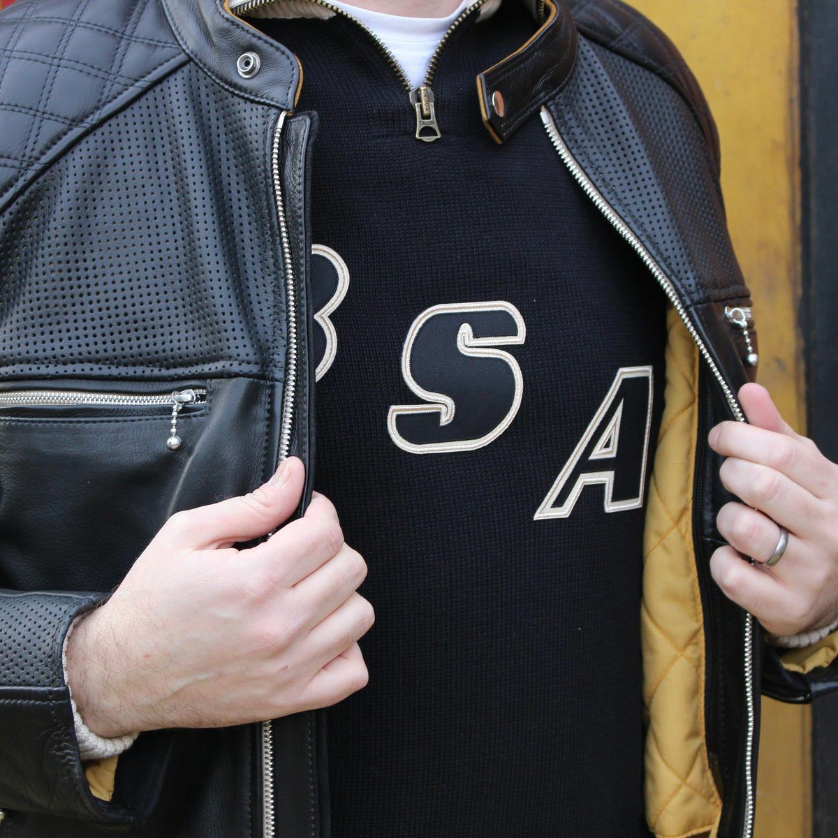 Goldtop｜ゴールドトップ X BSA 1920s スタイル クラシック モーターサイクル レーシング セーター｜ニット｜ブラック×エクリュ｜モデル着用