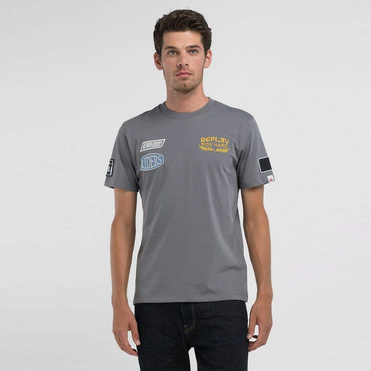 Replay｜スーパークロス ライダー グラフィック Tシャツ｜アイアングレー｜モデル着用