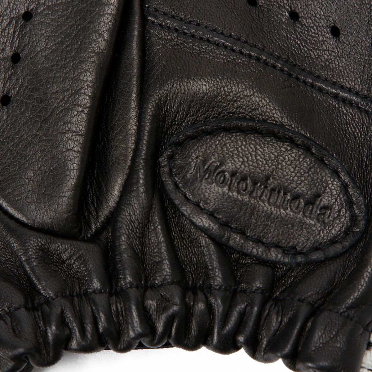 Fashion Helmet｜PEPITA レザー ドライビンググローブ｜ロング｜ブラック｜モデル着用Fashion Helmet｜PEPITA レザー ドライビンググローブ｜ロング｜ブラック