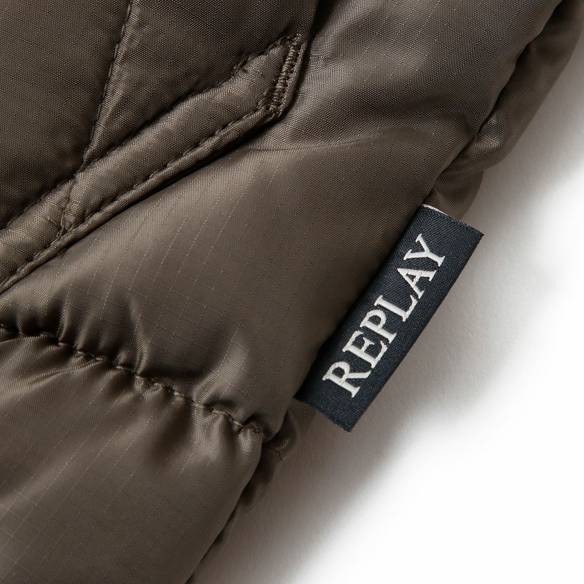 Replay｜ライト ポリ リップストップ ベスト｜マッドグリーン