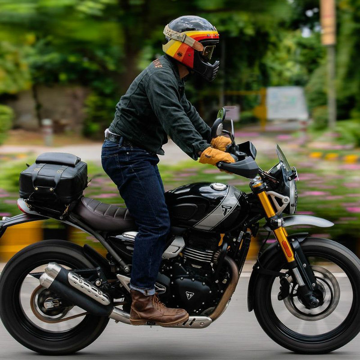 Trip Machine｜イーストウッド バックパック｜ブラック｜使用イメージ