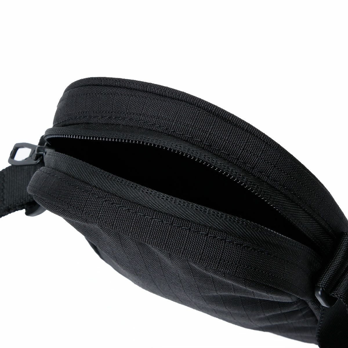 BMW PUMA｜BMW スモール ポータブルバッグ｜ブラック