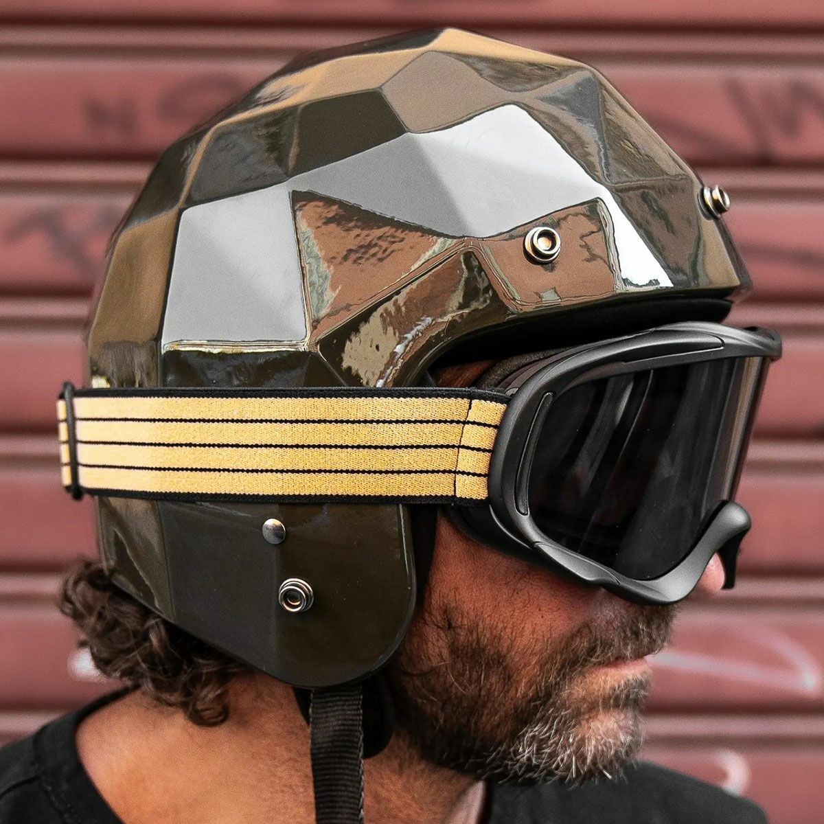 HolyFreedom｜スノーホイールズ FUME ゴーグル｜SNOWHEELS　FUME｜モデル着用