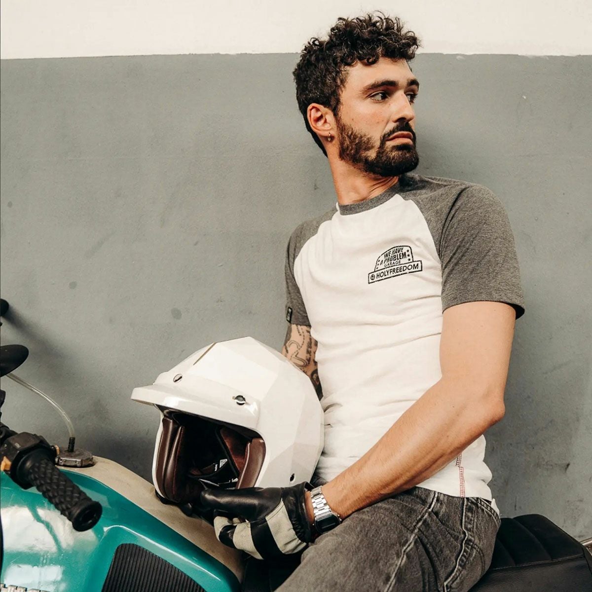 HolyFreedom｜フェリックス Tシャツ｜ホワイト×グレー