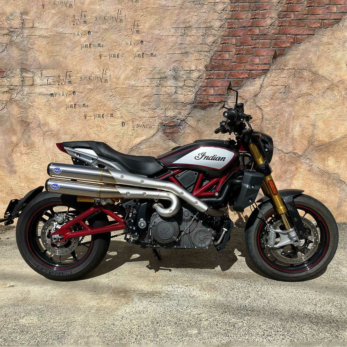 USED MOTORCYCLE | モトーリモーダ公式オンラインショップ USED MOTORCYCLE | モトーリモーダ公式オンラインショップ
