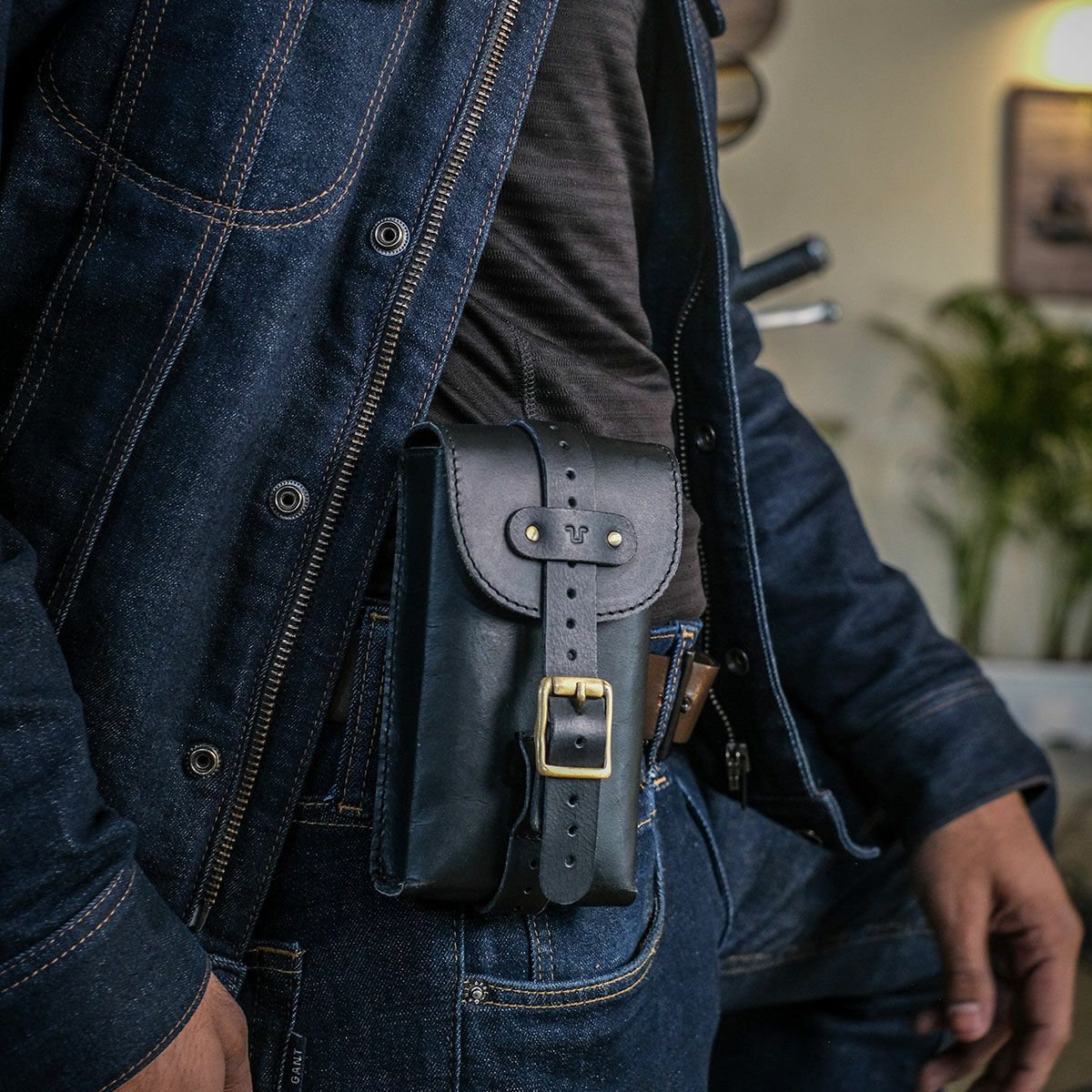 Trip Machine｜MOTO エクスクルーシブ ユーティリティポーチ｜その他バック｜ブラック｜使用イメージ