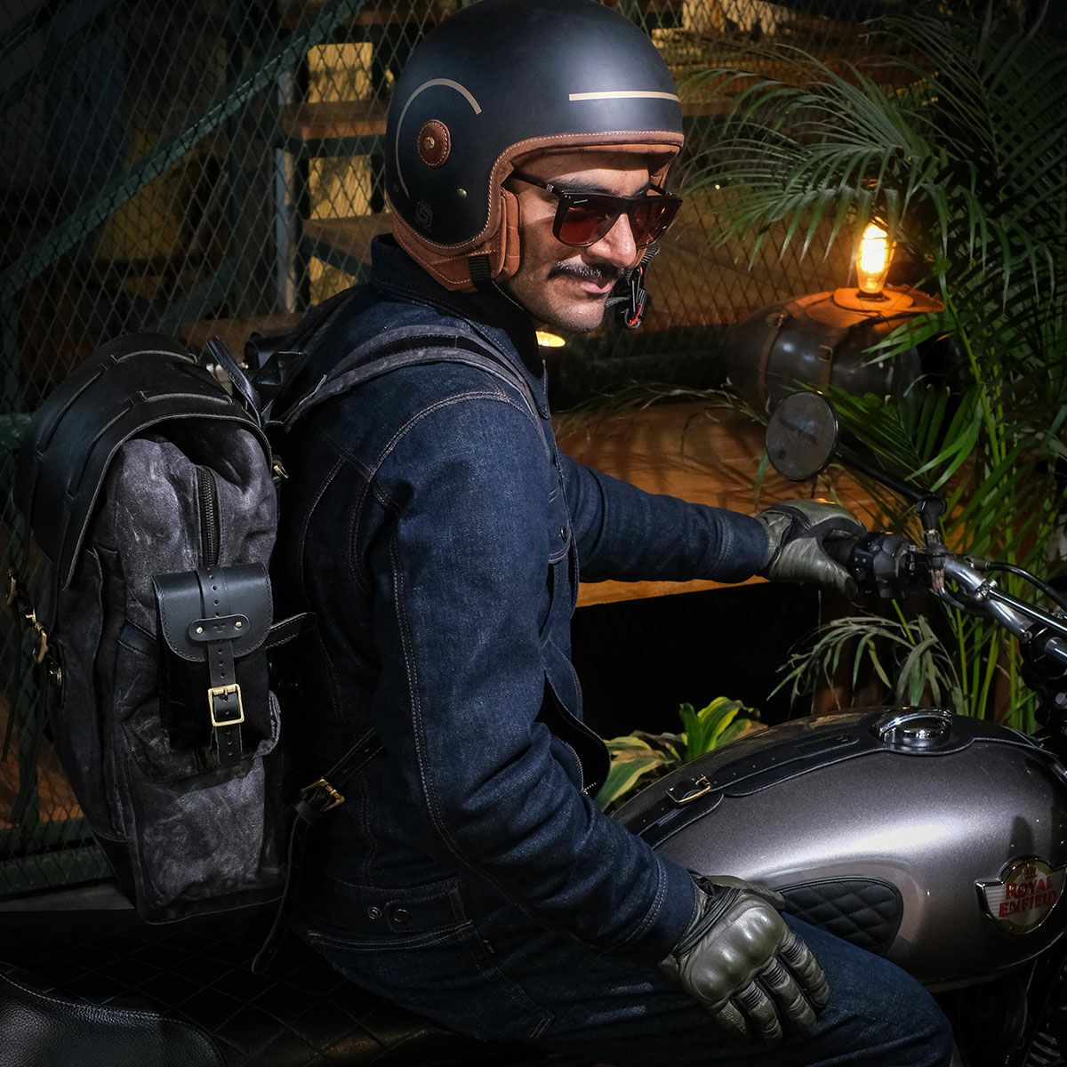 Trip Machine｜MOTO エクスクルーシブ ユーティリティポーチ｜その他バック｜ブラック｜使用イメージ