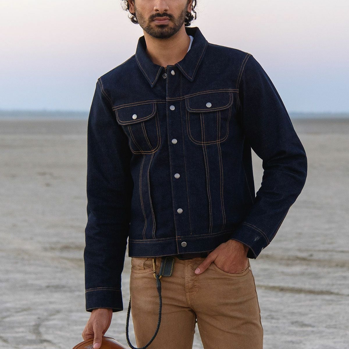 Trip Machine｜”ゼロ” デニム ライディングジャケット｜ファブリック｜インディゴ｜モデル着用