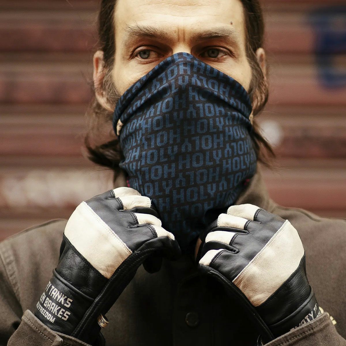 HolyFreedom｜ドライ キーパー マルチ ファンクション チューブ｜ネックカバー｜HOLY｜モデル着用