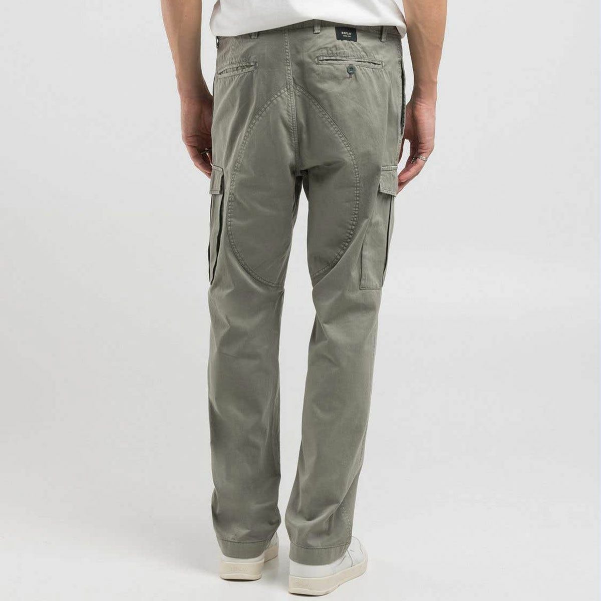 Replay｜ツイル カーゴ パンツ｜チノ・カーゴ｜グレーミリタリー｜モデル着用