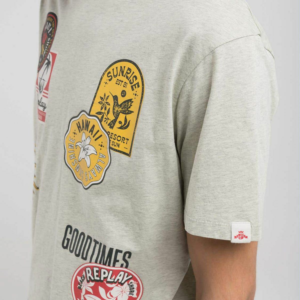 Replay｜エフェクト パッチ Tシャツ｜ライトミントメランジ｜モデル着用