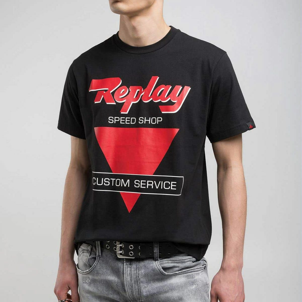 Replay｜フロント プリント Tシャツ｜ブラック｜モデル着用