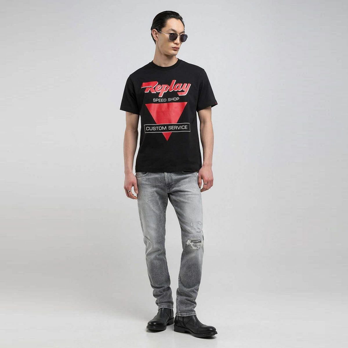 Replay｜フロント プリント Tシャツ｜ブラック｜モデル着用