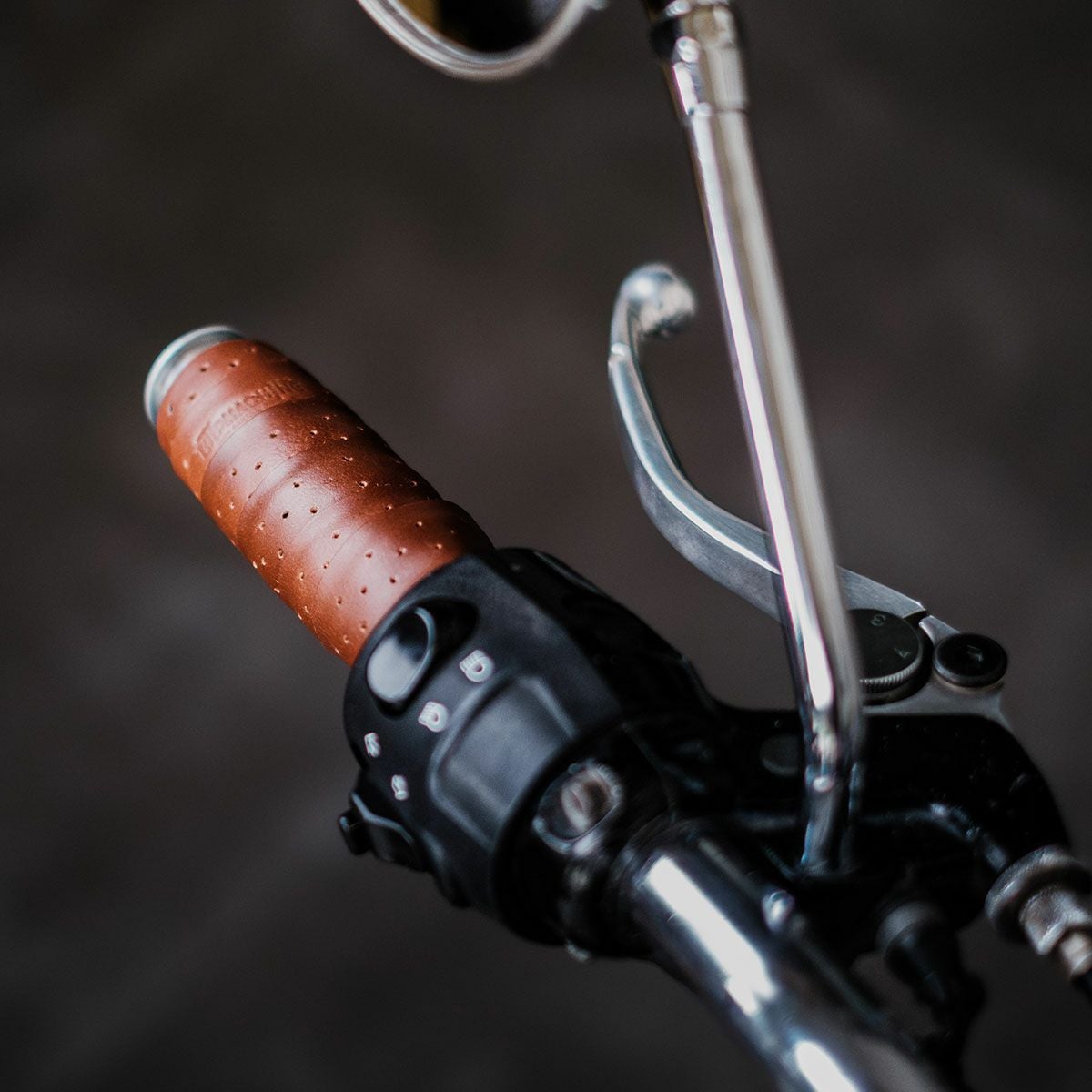 Trip Machine｜グリップ ラップ パンチング｜その他雑貨｜コニャック｜使用イメージ