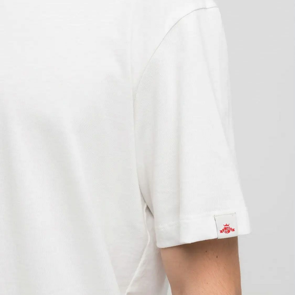 Replay｜リラックスフィット プリント Tシャツ｜ナチュラルホワイト｜モデル着用