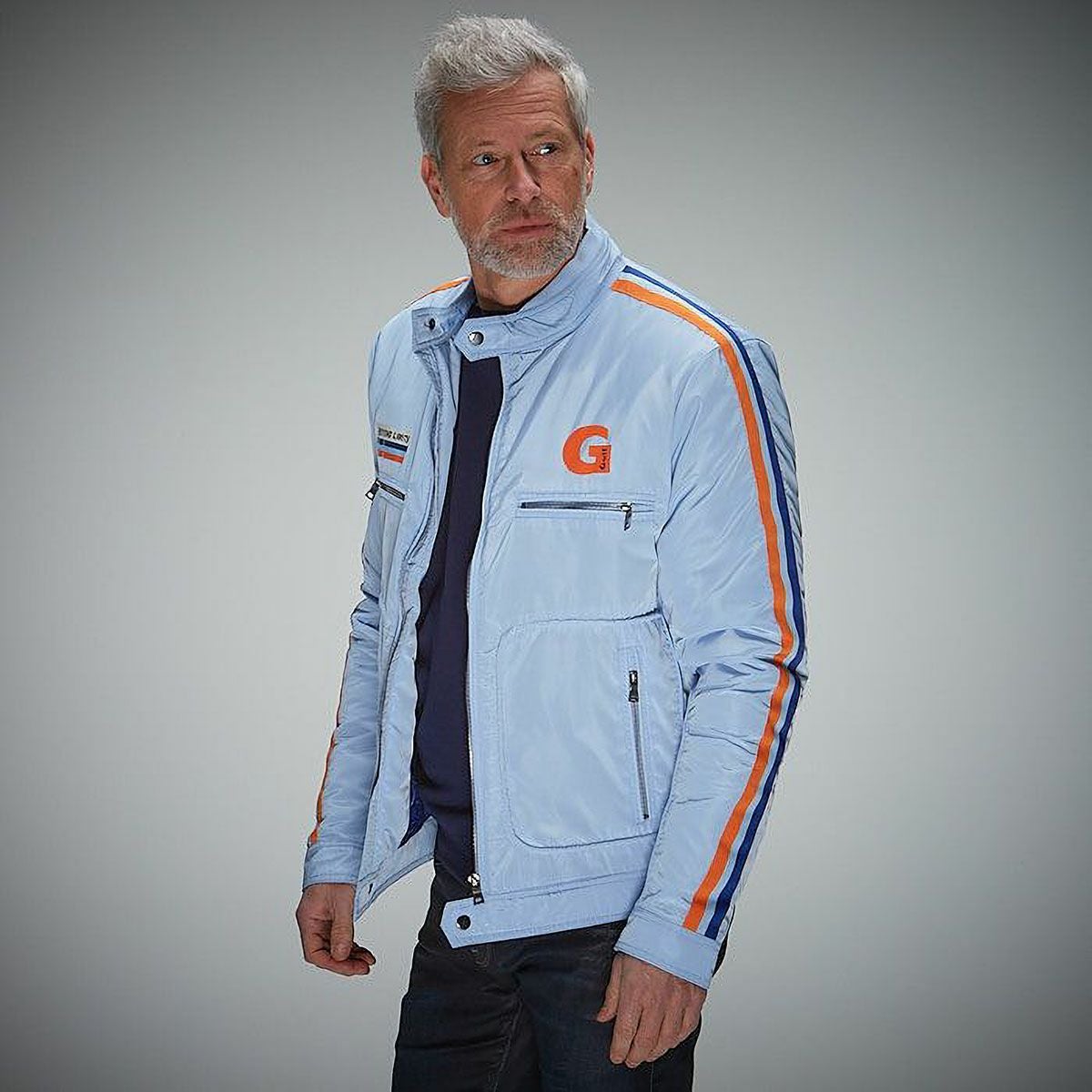 GULF｜ガルフ レーシング ジャケット｜アウター｜ライトブルー｜モデル着用