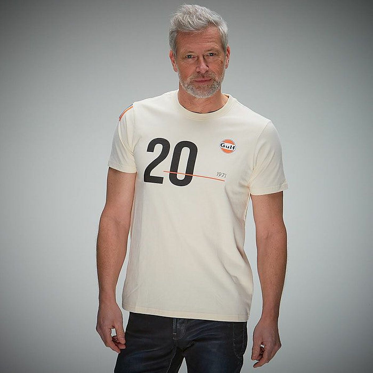 GULF｜ガルフ 20 Tシャツ｜クリーム｜モデル着用