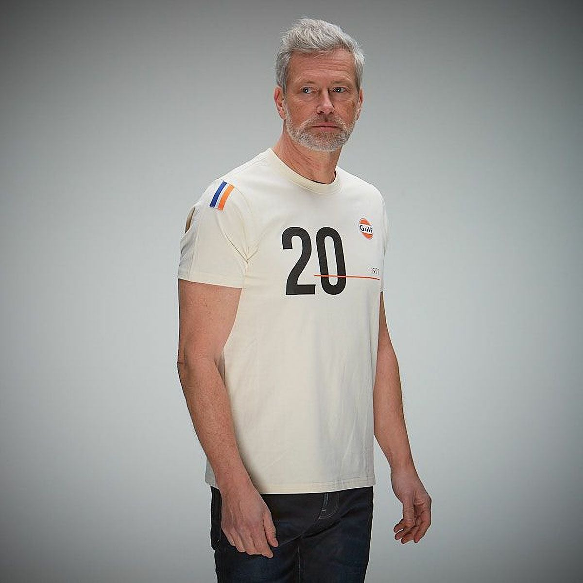 GULF｜ガルフ 20 Tシャツ｜クリーム｜モデル着用