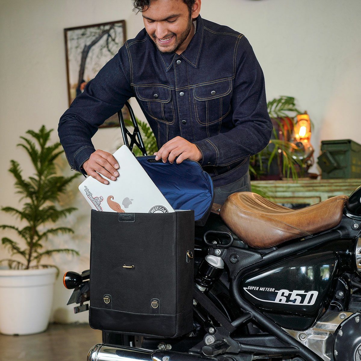 Trip Machine｜ベンチュラ サドルバッグ（左右ペア）｜サイドバッグ｜ブラック｜使用イメージ