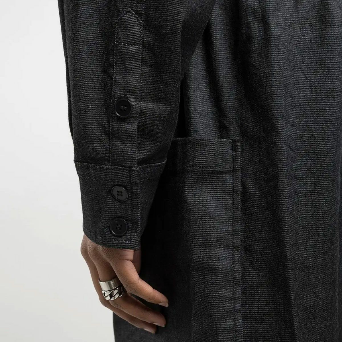 Replay｜リラックスフィット デニム ジャンプスーツ｜オーバーオール｜ブラック｜モデル着用