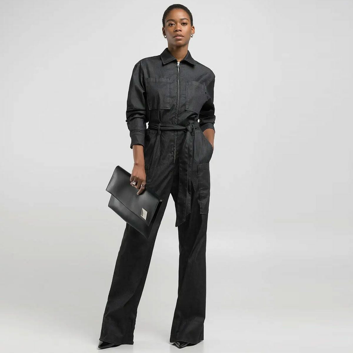 Replay｜リラックスフィット デニム ジャンプスーツ｜オーバーオール｜ブラック｜モデル着用