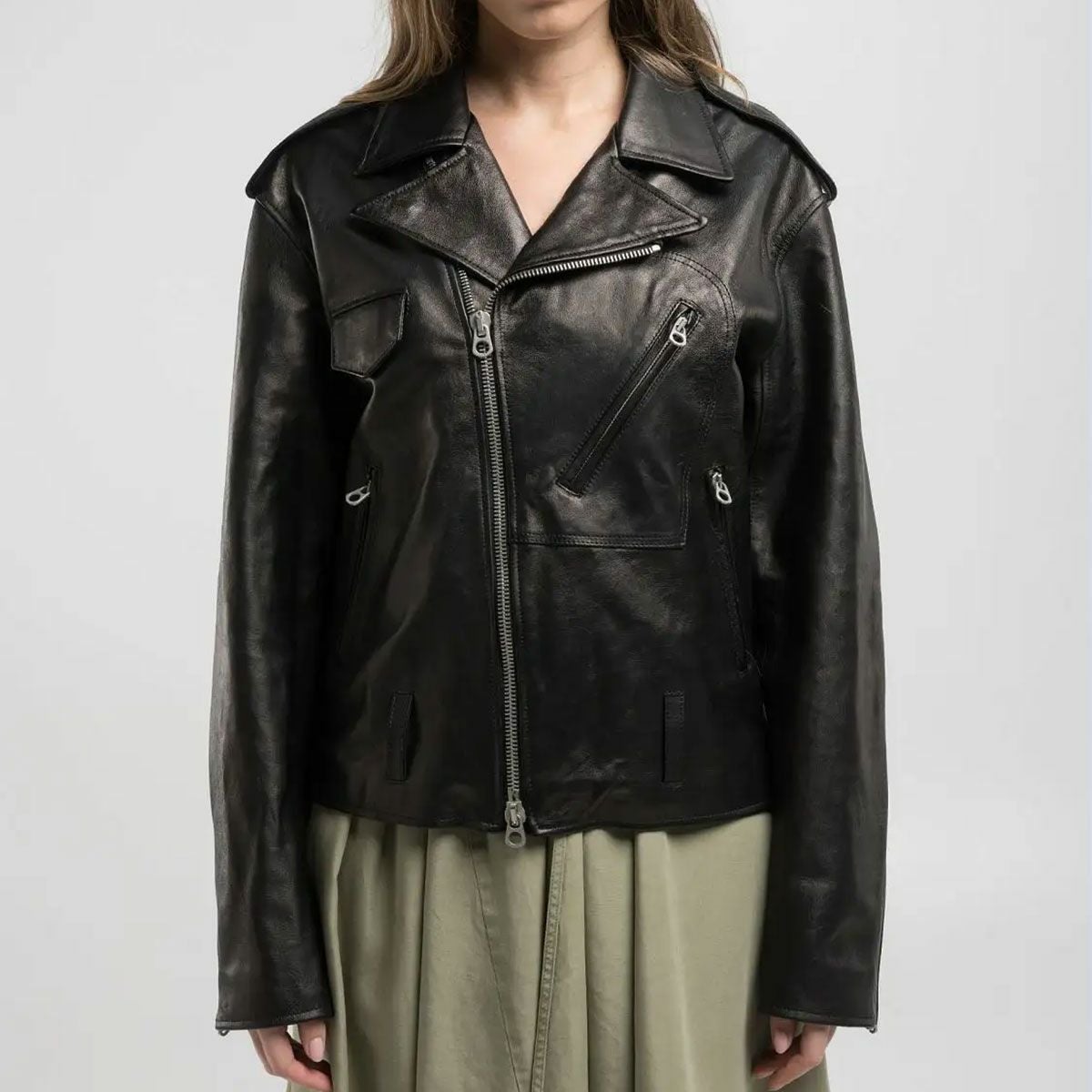 Replay｜ラペルカラー バイカージャケット｜レザー｜ブラック｜モデル着用