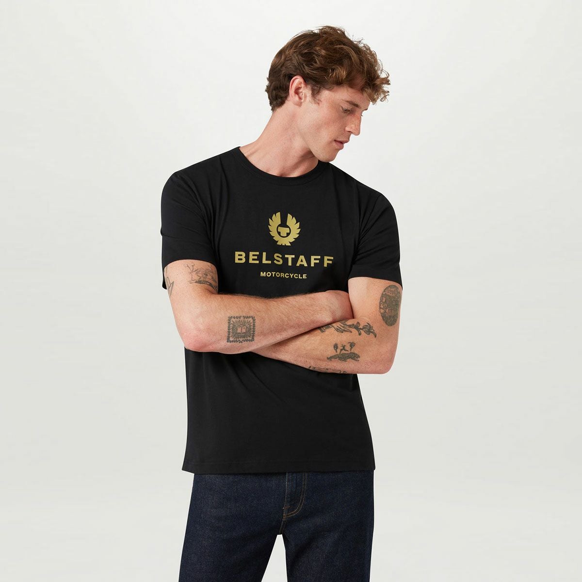 BELSTAFF｜フェニックス Tシャツ｜ブラック｜モデル着用