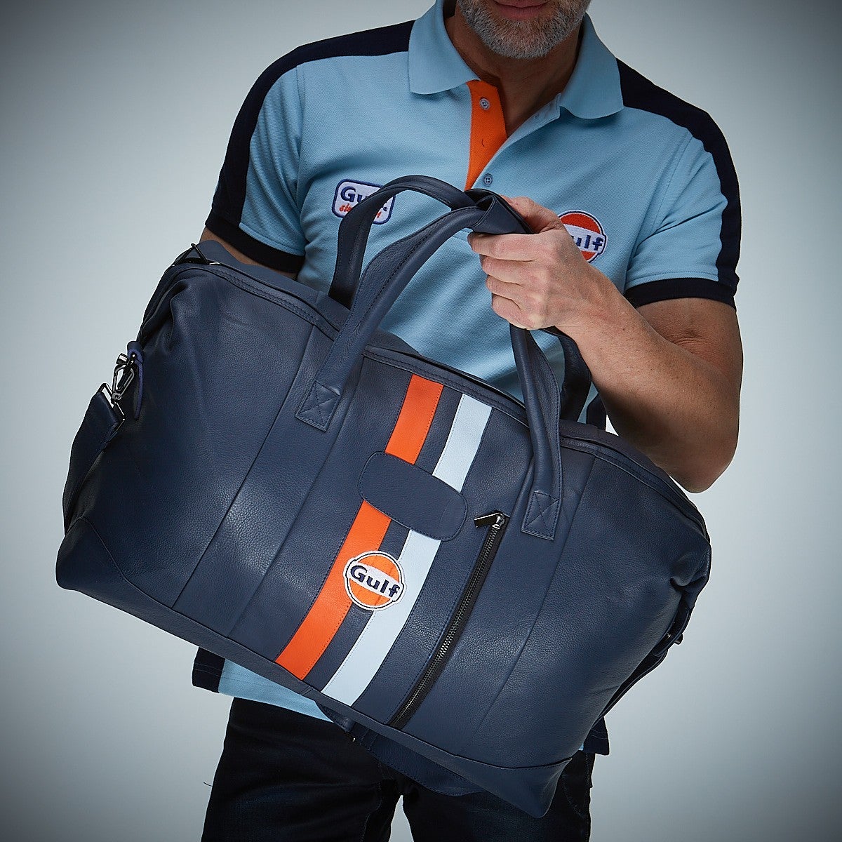 GULF｜ガルフ レザー トラベル バッグ ビッグ｜ボストンバッグ｜ネイビー｜使用イメージ