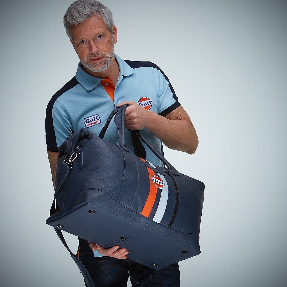 GULF｜ガルフ レザー トラベル バッグ ビッグ｜ボストンバッグ｜ネイビー｜使用イメージ