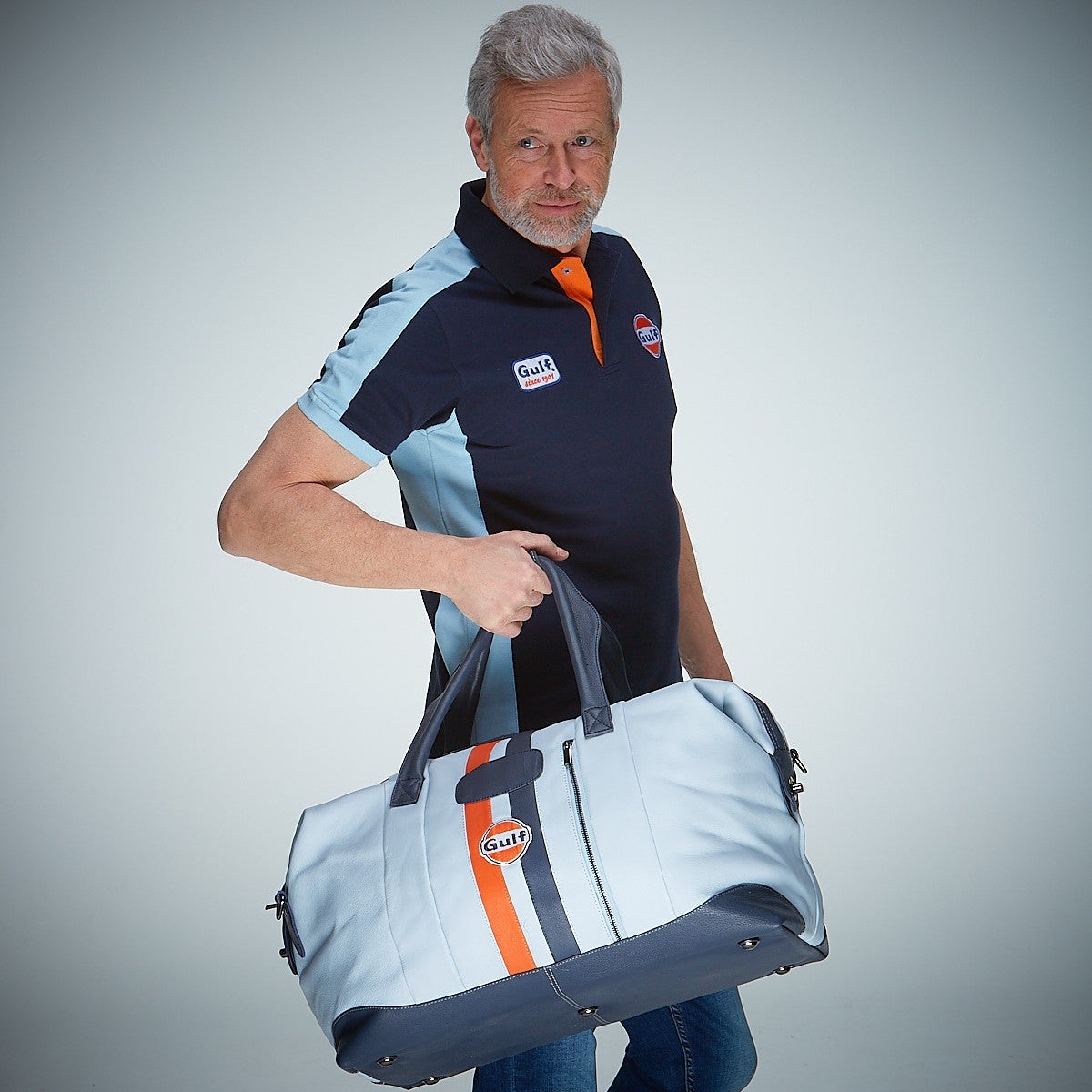 GULF｜ガルフ レザー トラベル バッグ ビッグ｜ボストンバッグ｜ライトブルー｜使用イメージ