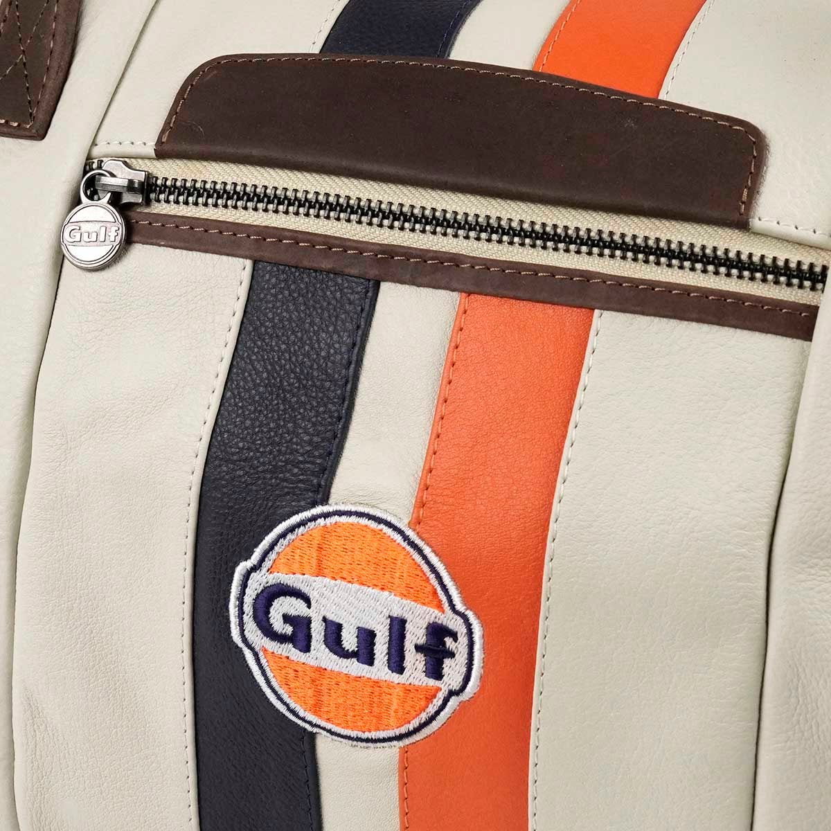 GULF｜ガルフ レザー トラベル バッグ ミディアム｜ボストンバッグ｜ライトベージュ｜使用イメージ