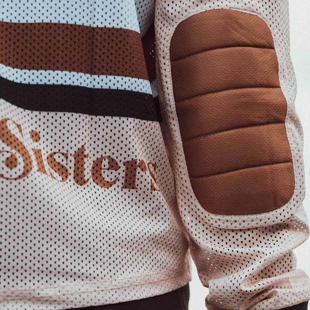 WILDUST｜クロス ジャージ クラシックライダー｜MXジャージ｜ホワイト×ベージュ×ブラック｜モデル着用