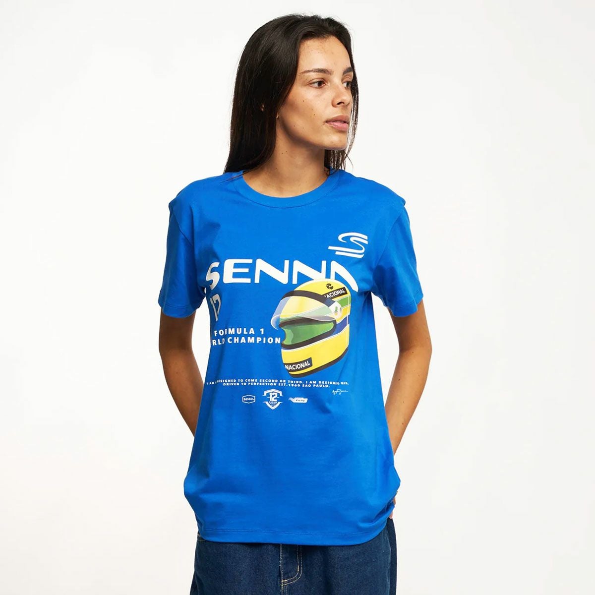 AyrtonSenna｜アイルトン・セナ 12 グラフィック Tシャツ｜ブルー｜モデル着用