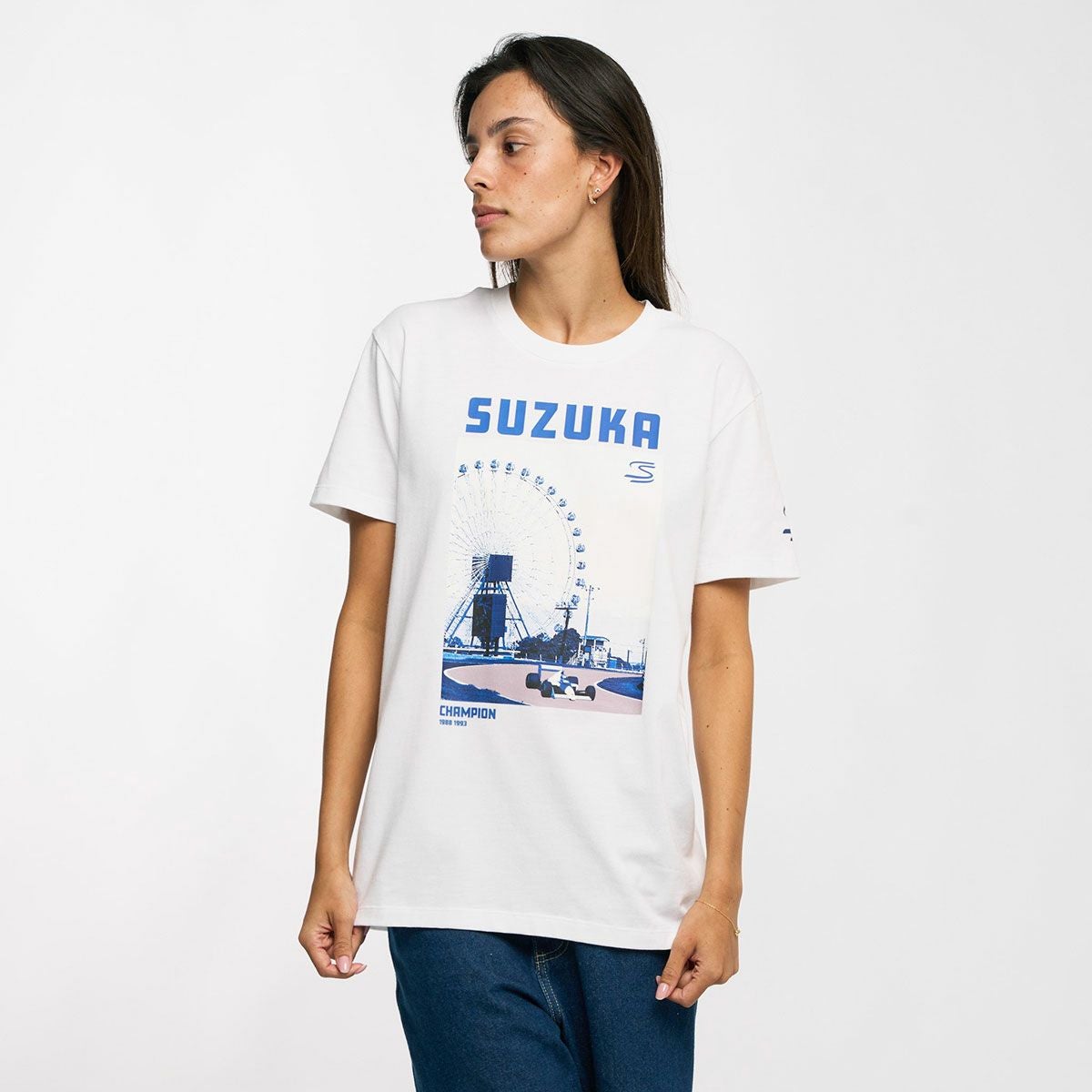 アイルトン・セナ F1 サーキット グラフィック Tシャツ - SUZUKA