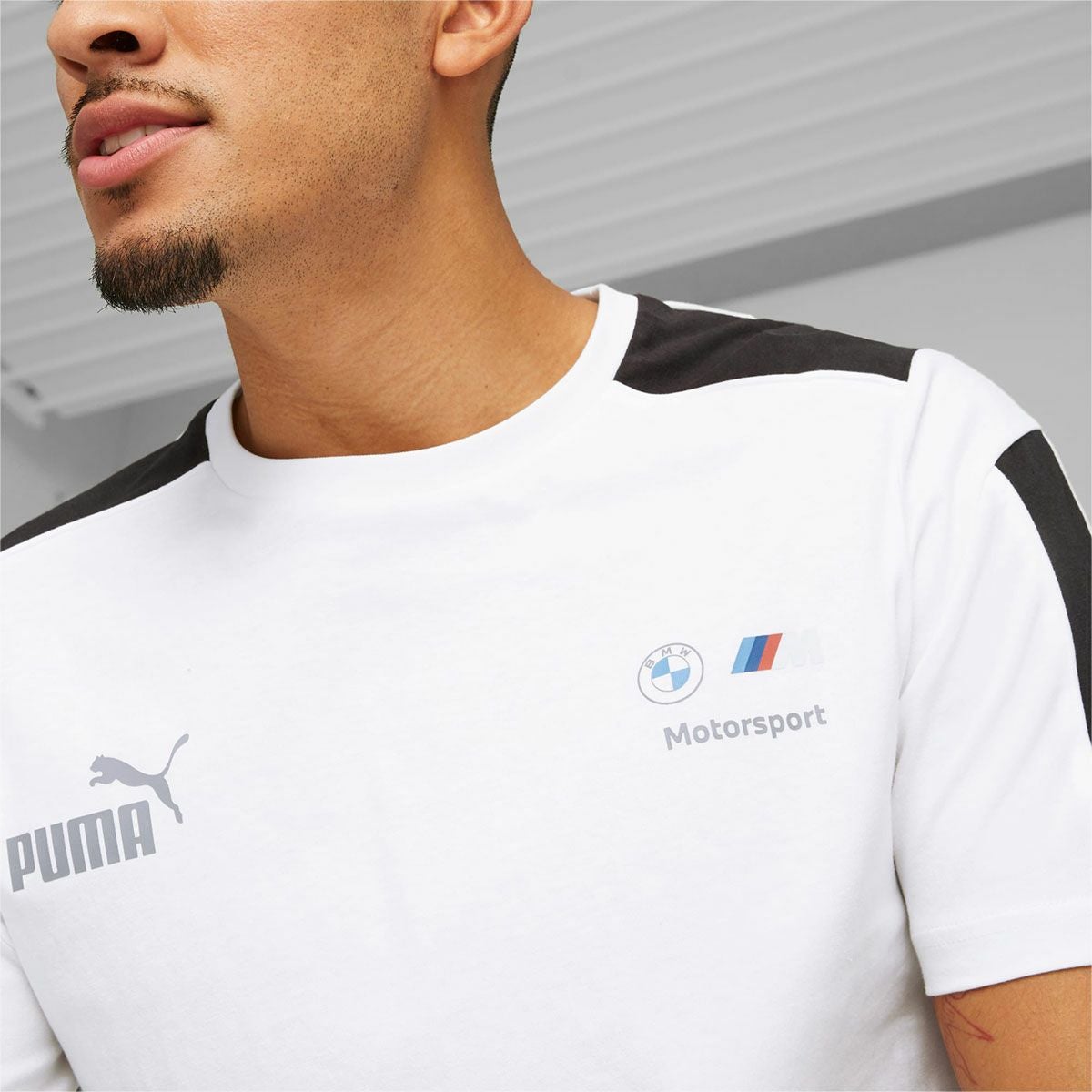 BMW PUMA｜BMW MMS MT7 Tシャツ｜ホワイト｜モデル着用