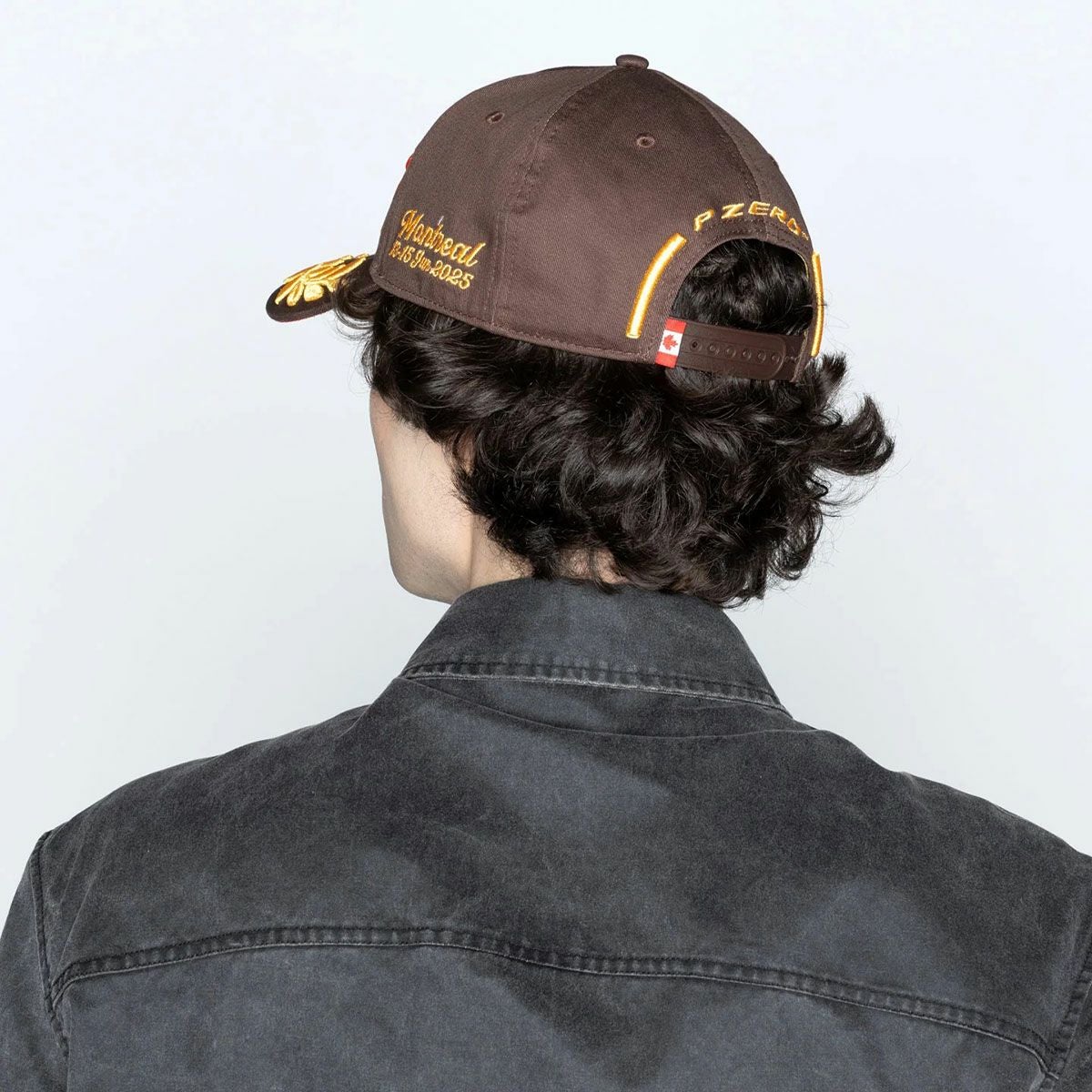 PIRELLI｜ピレリ F1 2025 カナダ GP ポディウムキャップ｜帽子｜ブラウン｜モデル着用