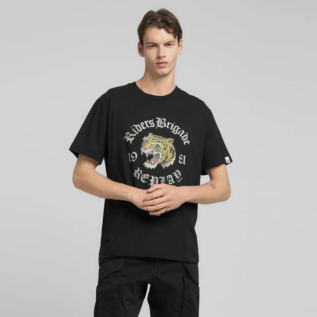 タイガー プリント Tシャツ | モトーリモーダ公式オンラインショップ