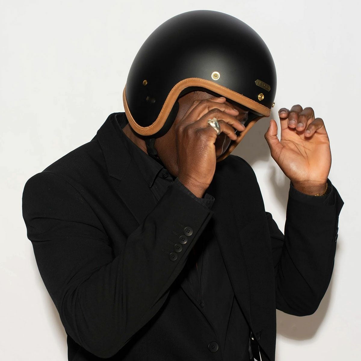 HEDON｜ヘドニスト ステイブル ブラック オープンフェイス ヘルメット｜ジェット｜ステイブルブラック｜モデル着用